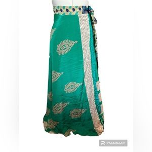 Indian silk fabric Sari Boho style skirt maxi NWOT
